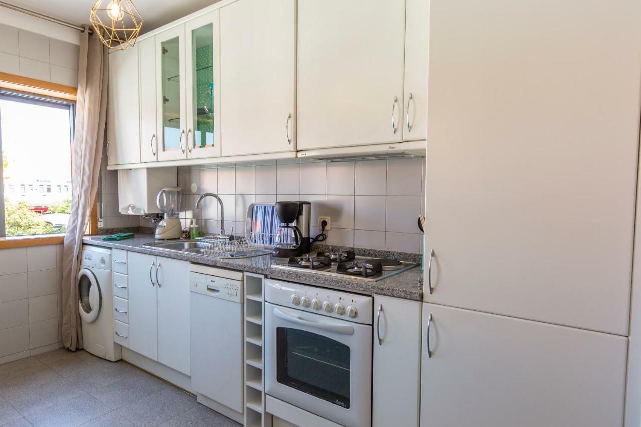 Sunset Relaxing Apt With Terrace, Parking & Bikes Porto Luaran gambar